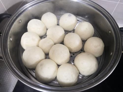  自制豆沙馅|这款面食做早餐，我一口气能吃4个，比馒头好吃，比菜包子受欢迎