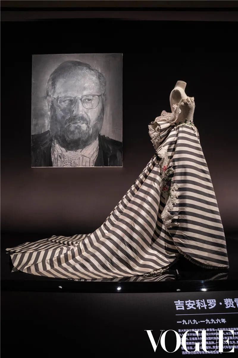 裙子|全世界最美的裙子,都藏在这个展览里