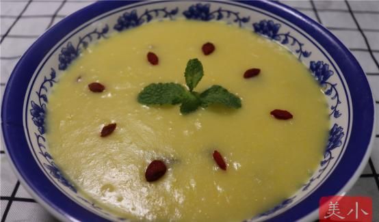  小孩|吃剩的玉米棒别扔掉，这样简单一煮，营养又暖胃，小孩一碗不够吃