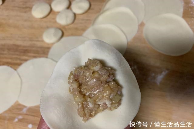 吃饺子|过年最馋这馅饺子,酸爽开胃,故乡的味道,水灵灵真好吃