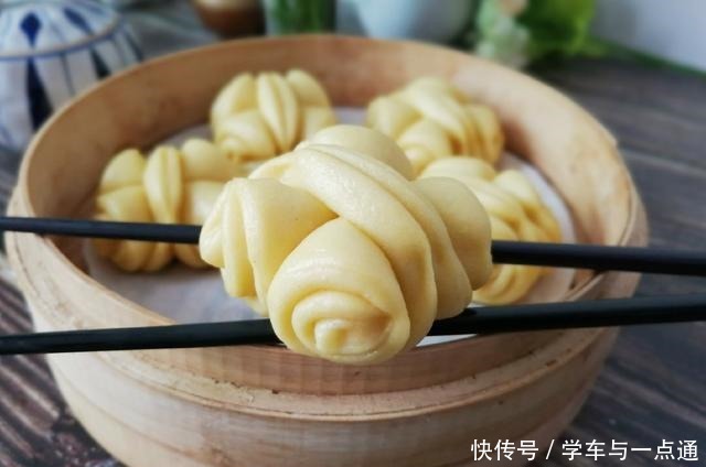 玉米|花卷这样做,实在太香太美太馋人,做法很简单,一双筷子就够啦