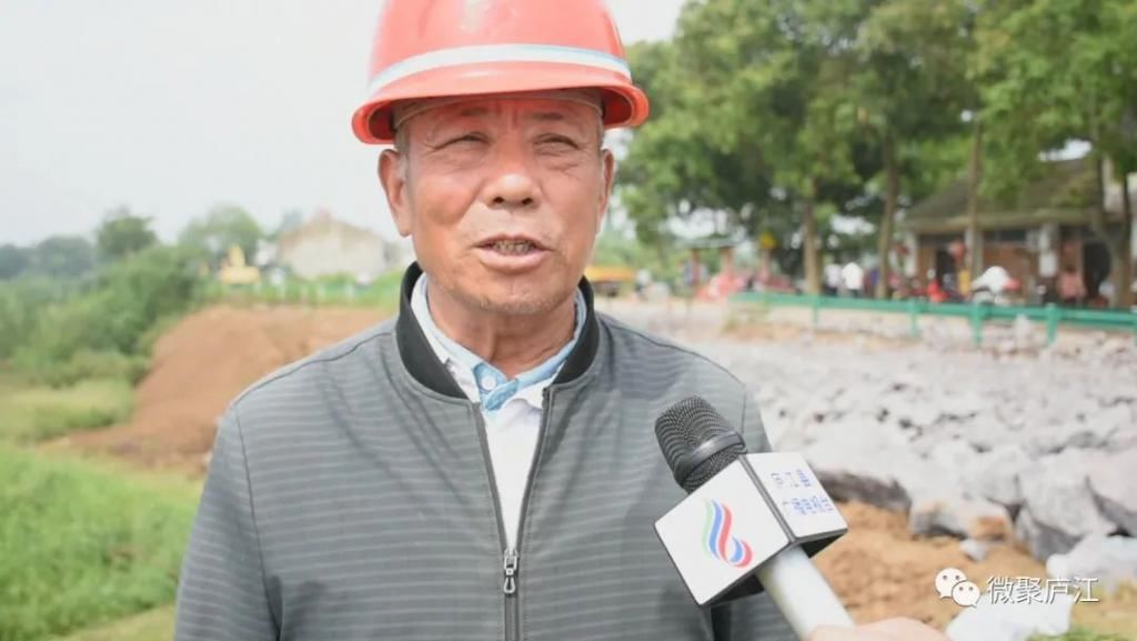  直击|【直击防汛一线】上阵“父子兵”，协调运输助保障！