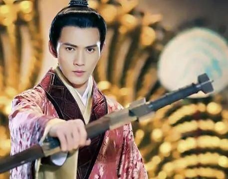 成功|刘邦成功称帝,刘氏诸侯王造反成风,英明神武汉武帝生俩糊涂儿子