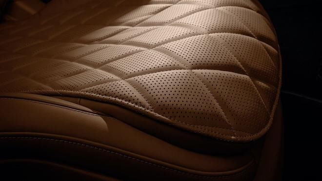 发明者|汽车发明者 再一次发明汽车 全新一代奔驰S级内饰及技术细节曝光