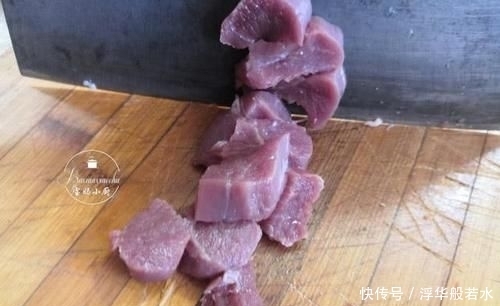  准火|烤羊肉串，我家十几年不变的方法，口感嫩入味，网友：去摆摊准火