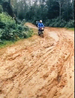  真实|搞笑GIF趣图：妹子这么漂亮，怎么一拍视频就暴露真实性格了呢？