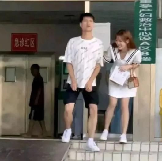 游戏|“男票从医院出来表情痛苦，女生为啥那么高兴？”哈哈哈哈评论区看得通透