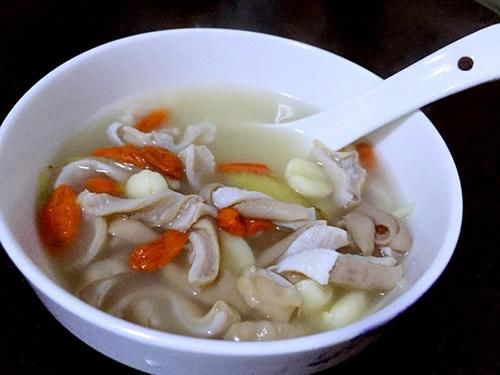 猪肉|秋天,少吃猪肉多喝它,每天一碗,气血足了,失眠也好了