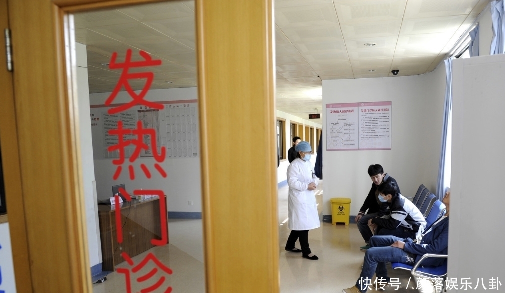 崩溃|25岁小伙持续发热，艾滋病让他瞬间崩溃，他痛哭都是女友害的