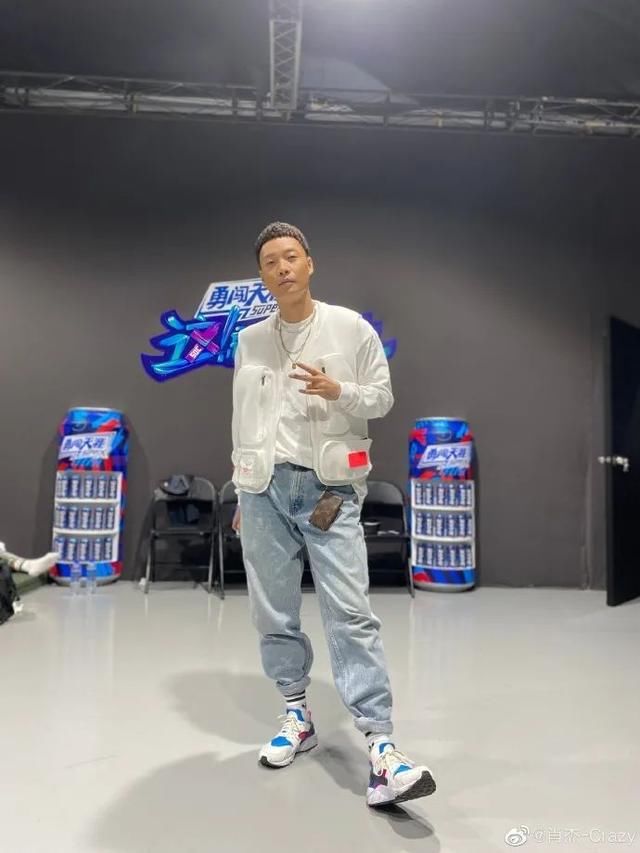 一共|王一博和《这就是街舞3》一共费了多少双鞋?