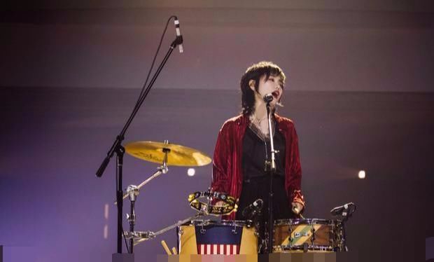  复活的排名|许飞卡位？一分钟近千票被骂刷票结果复活失败，这是白被骂了？