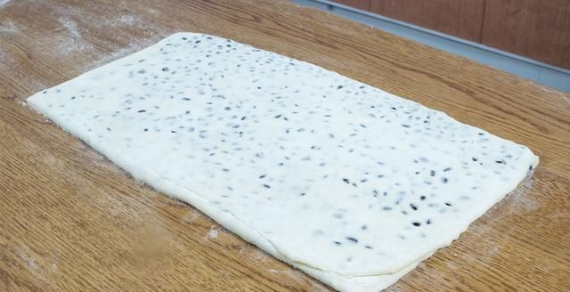  做法|红豆饼不一样的做法，外面根本买不到，简单又好吃，4分钟就出锅