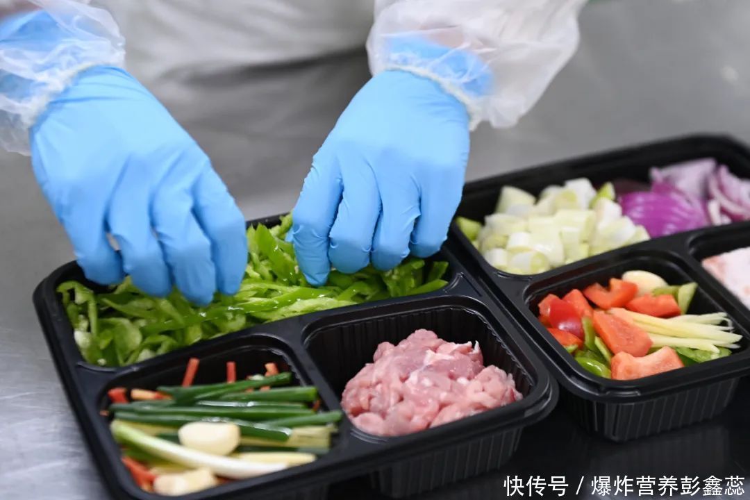 “预制菜”接连上热搜，还进入到校园？经常吃预制菜，到底好不好2023