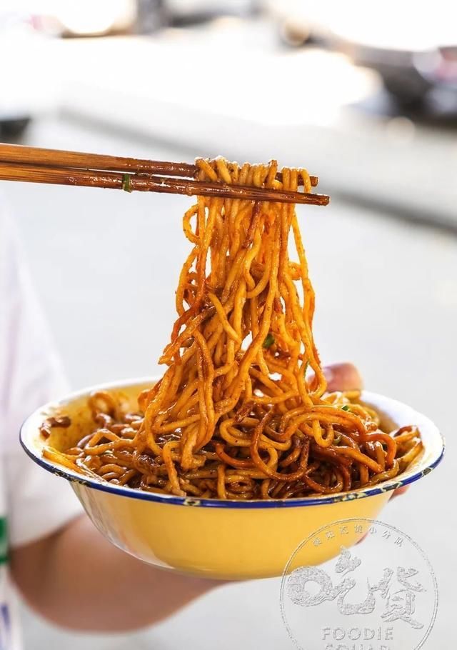 炸酱面|幸福小区里好吃的面馆,不是你想的那一家哦