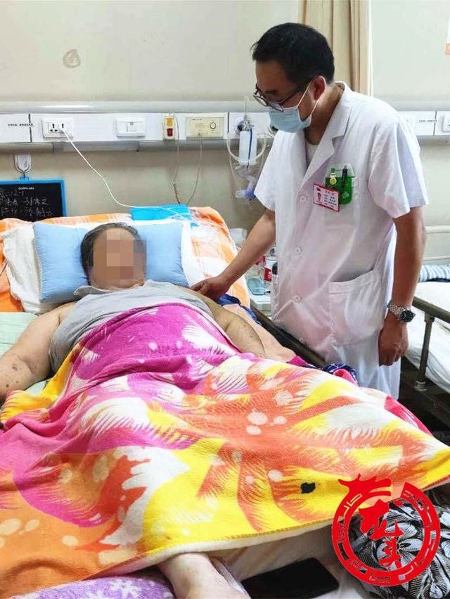 骨折|九旬200斤老太不慎摔骨折 术中透过10厘米脂肪层才见骨头