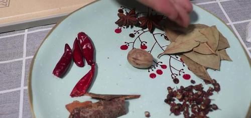  诀窍|水煮花生好吃有诀窍！