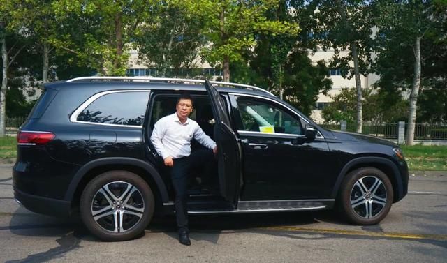  车主大人们|都说宝马X7是好车，为啥最后却买了奔驰GLS？真实车主一语道破