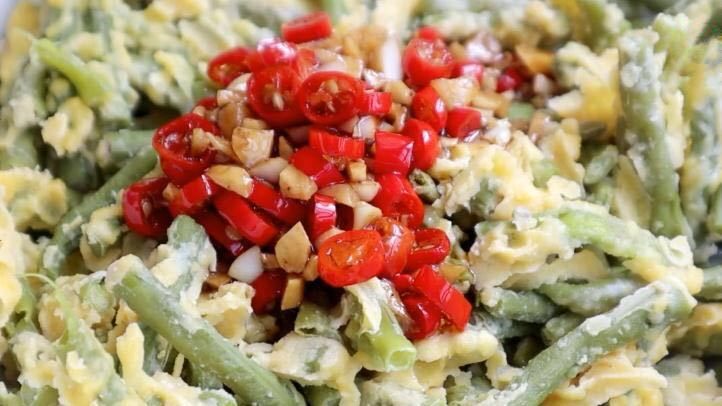 油炸|豆角不要炒了,试试此做法,不炒不油炸,鲜嫩好吃,营养又健康