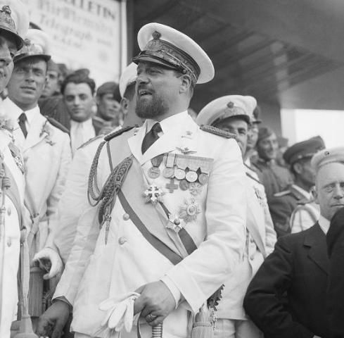  巴尔博元帅|利比亚有座陵墓，墓主是一位意大利元帅，死因却让人感到啼笑皆非