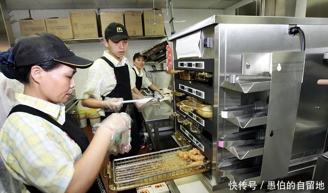 孩子|郑州男子买到“臭”汉堡,维权反被判赔5000,麦当劳:就是这个味