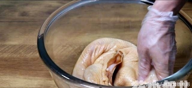 油腻|烤鸭只用一勺盐和酱油,味道不油腻,你一看就会有食欲