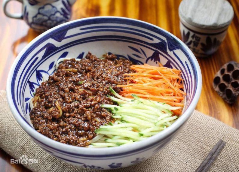  胃口|夏天，胃口最好的治愈就是一碗这样的炸酱面！《舌尖上的中国》让人想去吃！