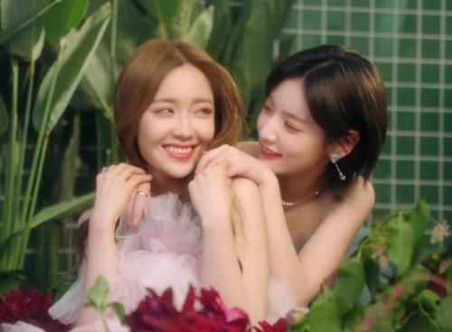  硬糖少女303|硬糖少女团综预告？希林娜依·高和赵粤爆笑互动，粉丝却坐不住了