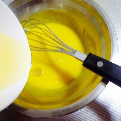  酸奶|酸奶戚风纸杯蛋糕