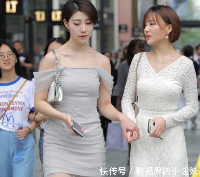 夏日|夏日闺蜜灰白配,上街这么穿,美呆了