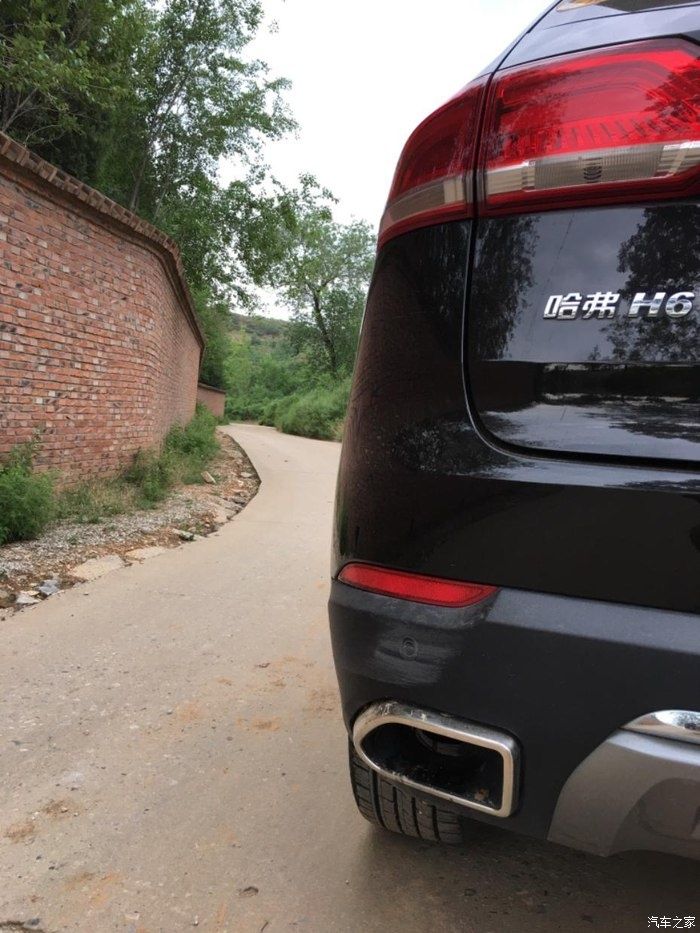 自动驻车|细雨绵绵，野外拉练爱车哈弗H6，附车身配置和外观报告！
