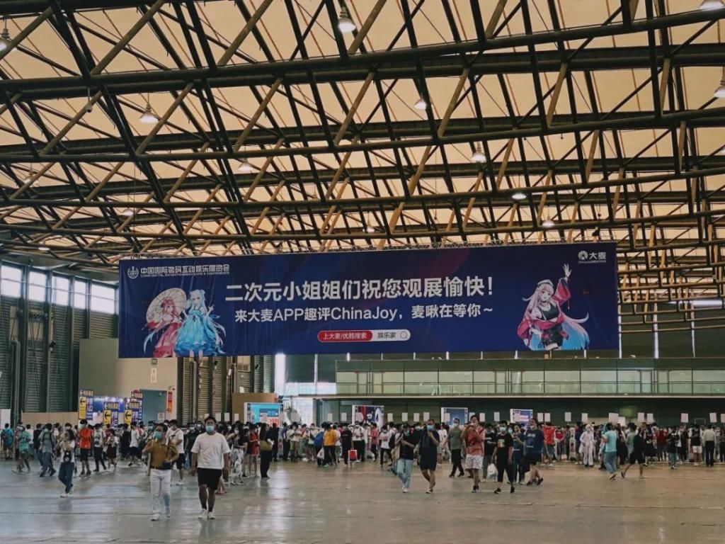  酒吧|这个季节去上海，有什么私藏酒吧餐厅好吃好喝好逛？