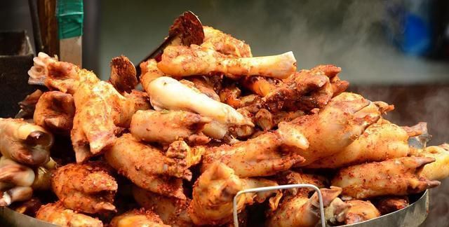  色香味|今天教你在家做麻辣猪蹄，开胃爽口，色香味俱全！