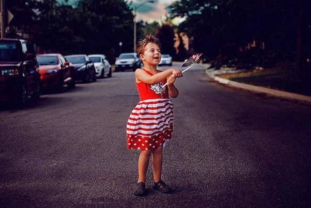 告诉|2岁孩子不爱跟小朋友玩,是孤僻吗?社交发育规律告诉你:多虑了