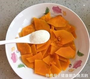 甜糯|快手简易南瓜饼,酥软甜糯,香味醇厚,分分钟搞定的一道早餐