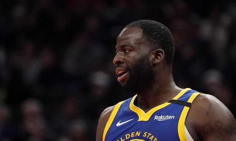 雄鹿|NBA罢赛更新：詹姆斯不满雄鹿，生气退场！勇士格林另类发声