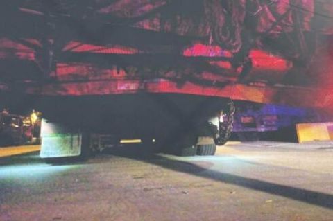 代驾|兄弟义气?驾校学员帮饮酒朋友代驾,一头扎进货车屁股