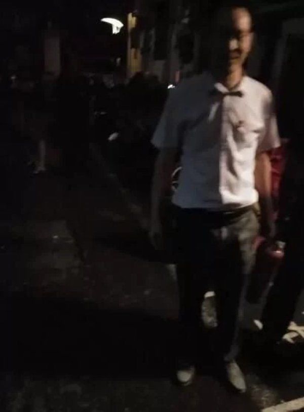 冲刺|杭州一彩票店突然顾客都不见了！老板百米冲刺往对面跑……3分钟后所有人都竖起大拇指