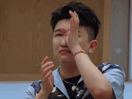  开播|刚开播就承包30条热搜，《演员请就位》成功靠“撕”博出圈