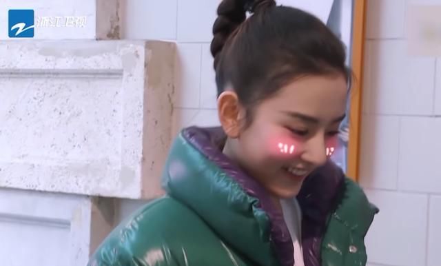  刁难|宋祖儿被郭麒麟“刁难”，慌乱之中说6字，暴露真实情商