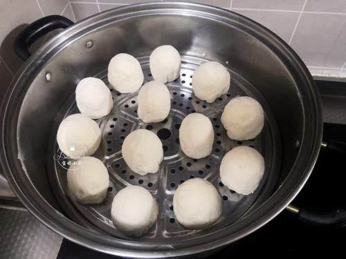  自制豆沙馅|这款面食做早餐，我一口气能吃4个，比馒头好吃，比菜包子受欢迎