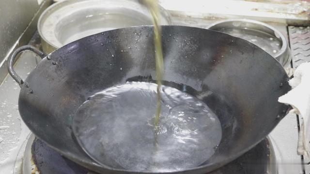 诀窍|饭店的小炒四季豆为啥好吃?原来诀窍在这里,香辣脆爽,下饭一绝