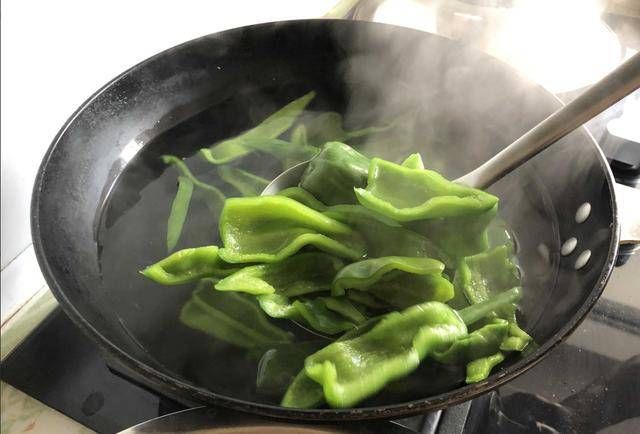  湿气|每年9月吃饺子，我家只包这饺子馅，体内湿气少了，小腰更细了