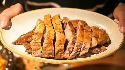 故事|【舌游中国】一只大白鹅的故事，看到最后一定要管住你的口水哦