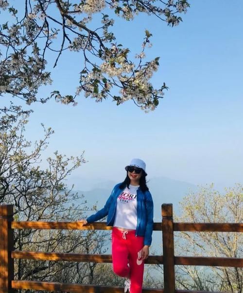  云海奇观|坐着电梯也能上的汉中龙头山究竟有啥美景？