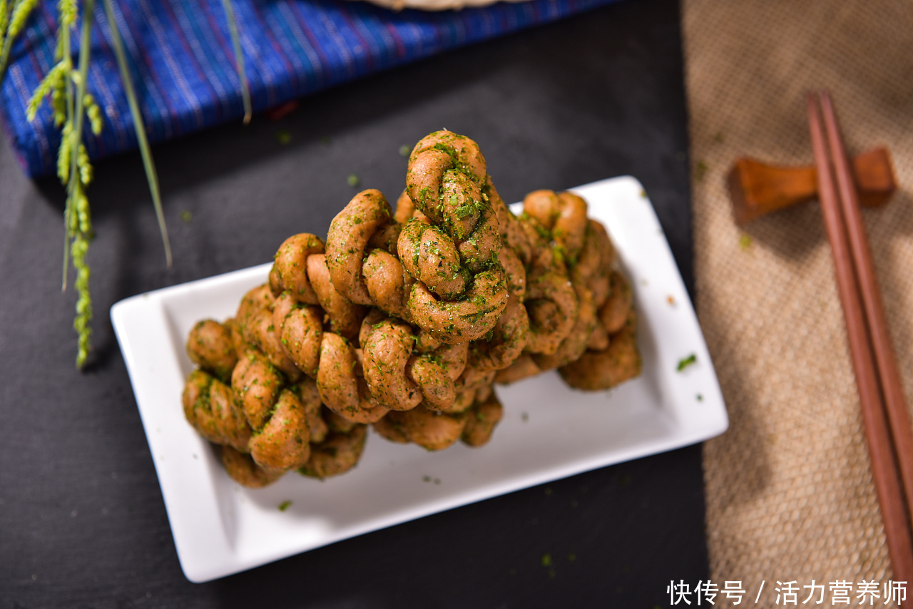 食物过了保质期就真的不能吃了吗(过保质期的食物，都不能再吃了？别犯傻：这4种食物没“保质期”)