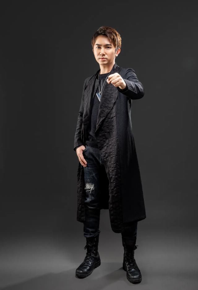  永夜极光乐|30岁中年男人“一事无成”，还配玩音乐吗？