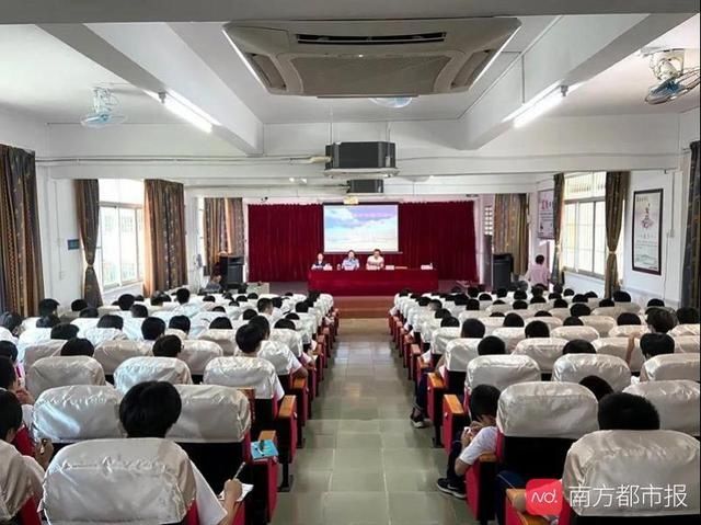 暑期|防火防溺水防电诈！开平民警给全市中小学生上暑期安全课