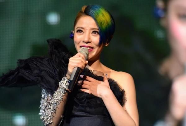 丁当打出|《姐姐》把她淘汰太没眼光,网友:麻烦节目组先去看看她的经历