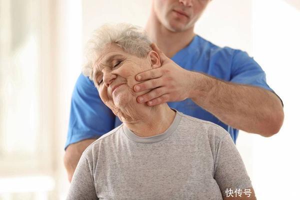 喝骨头汤能防止骨质疏松是真的吗(吃啥补啥？喝骨头汤能够预防骨质疏松？江湖传言不轻信)