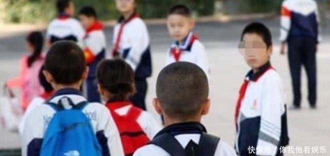 炫富|小学生家长在家长群“花式炫富”, 引众人怒怼, 班主任: “请”你出去!